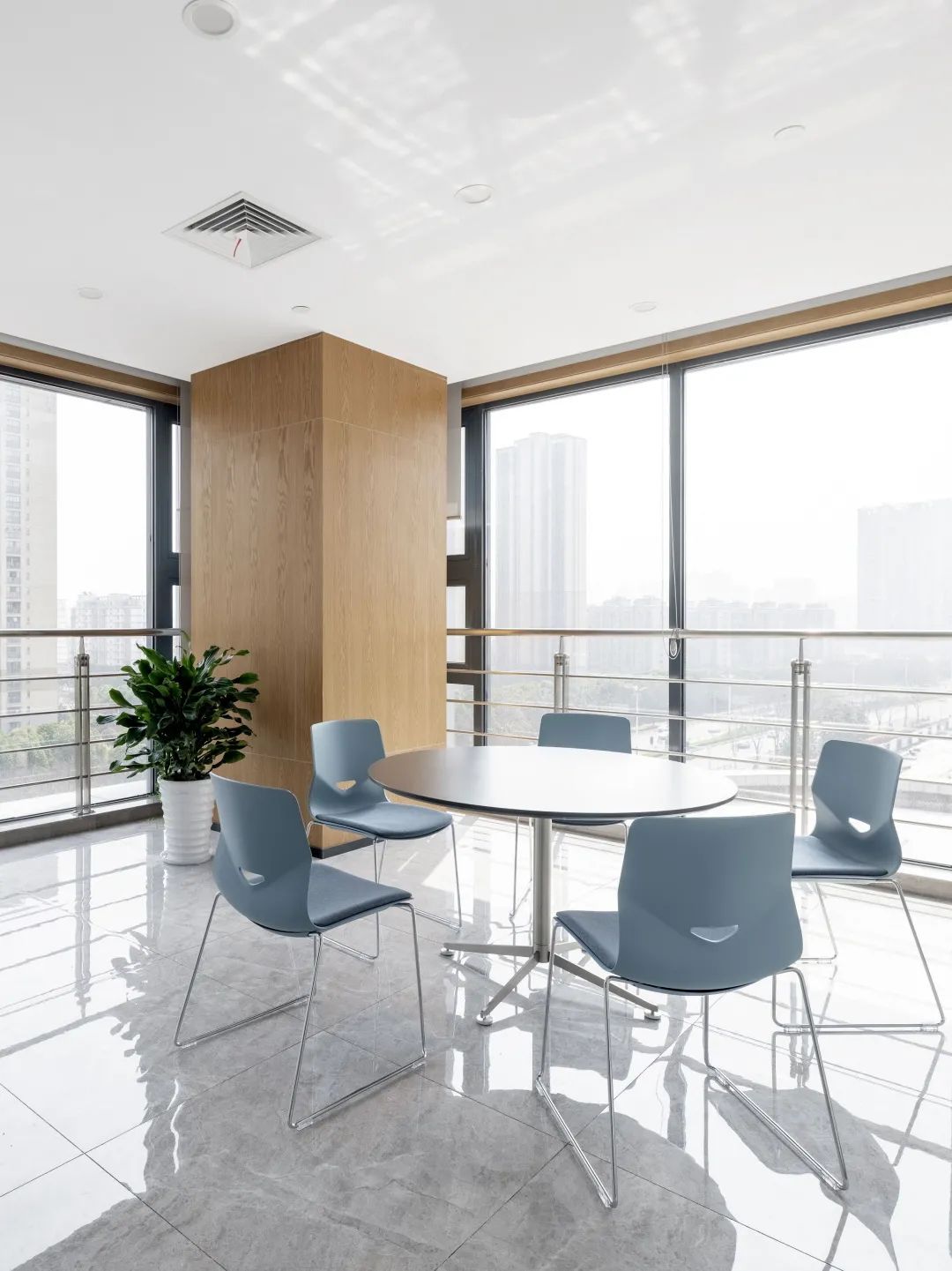 休閑區(qū)-常州寫字樓裝修 休閑區(qū)-常州寫字樓裝修